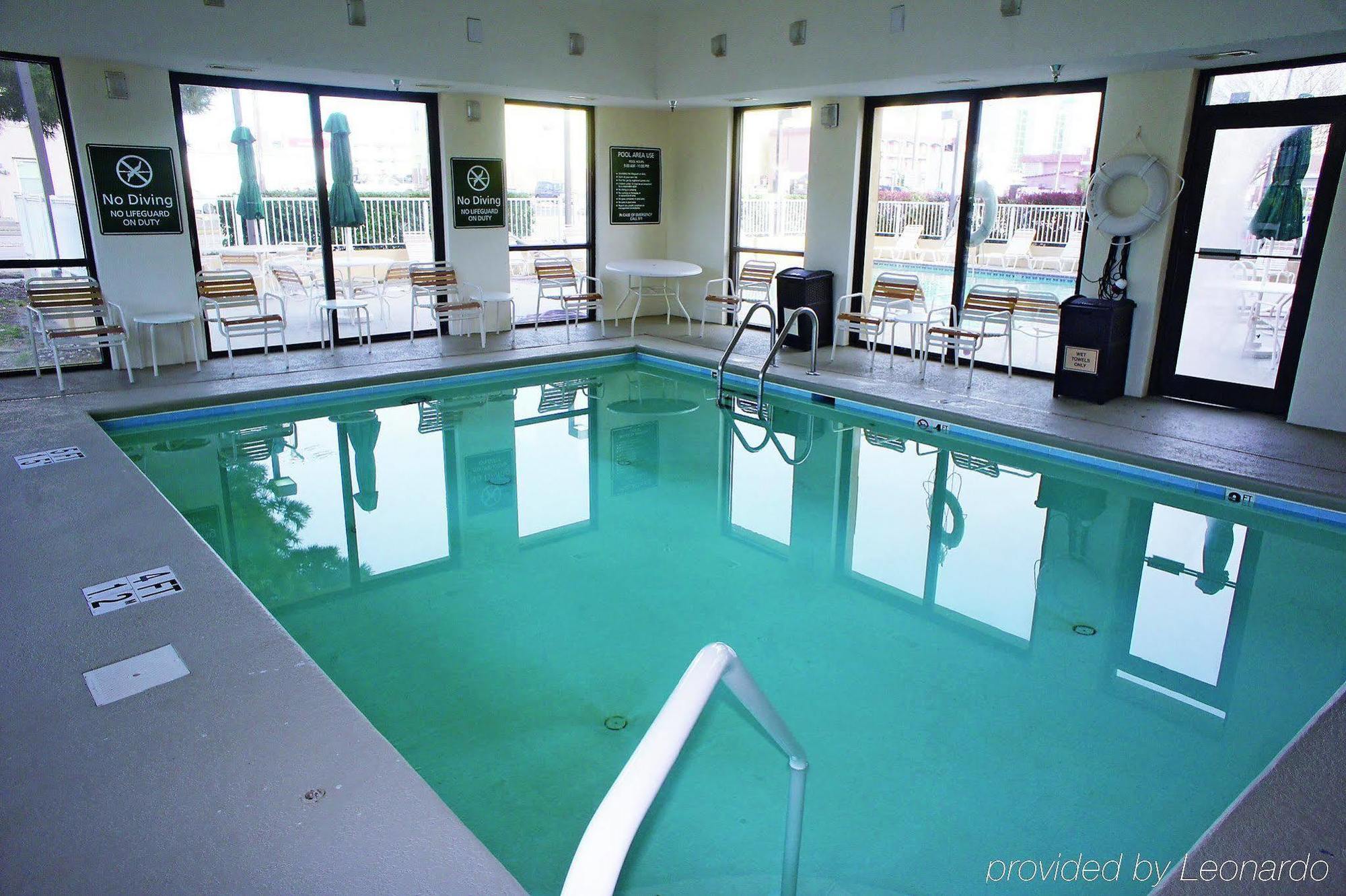 La Quinta By Wyndham Virginia Beach Exterior photo